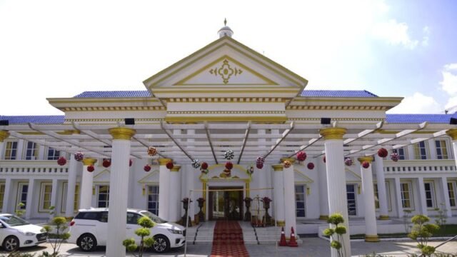 The-Royal-Palace-Dewas