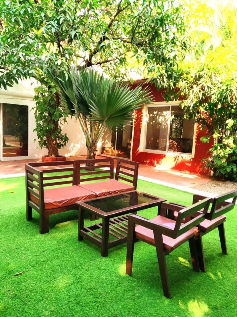 Unwind-Resort-4