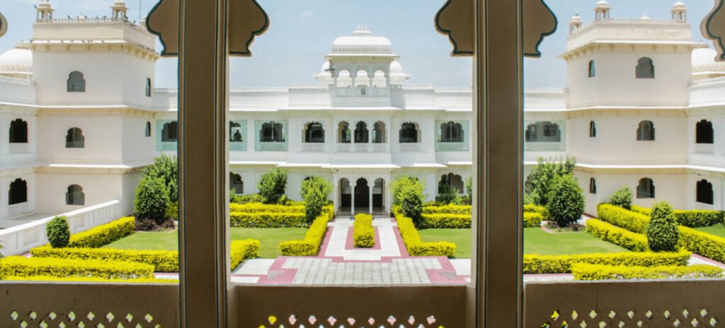 lake-nahargarh-palace.png3_