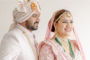 Photographer PHT008 – 7 Photographer PHT008 - 7