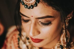 Photographer PHT010 – 1 Photographer PHT010 - 1